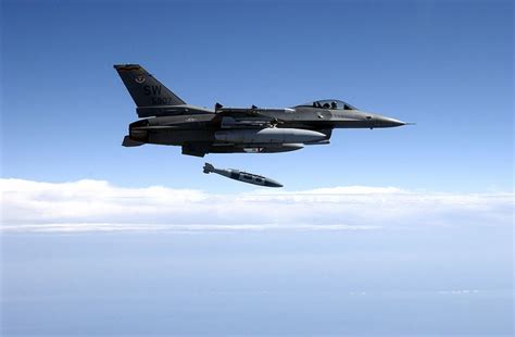 US sets date to train Ukrainian F-16 pilots as Norway pledges jets